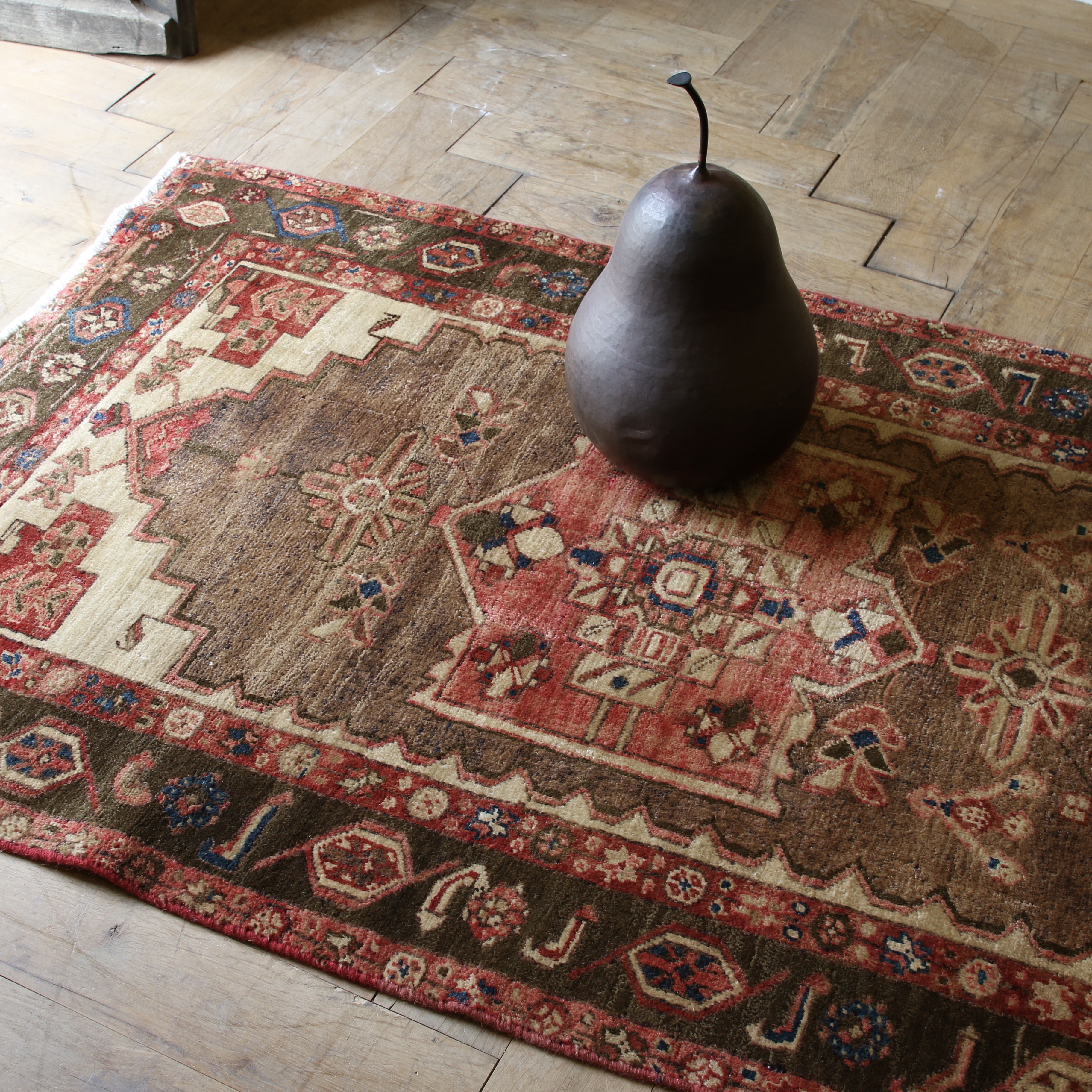 153-69 - Kerman Runner / Raspberry and Chocolate